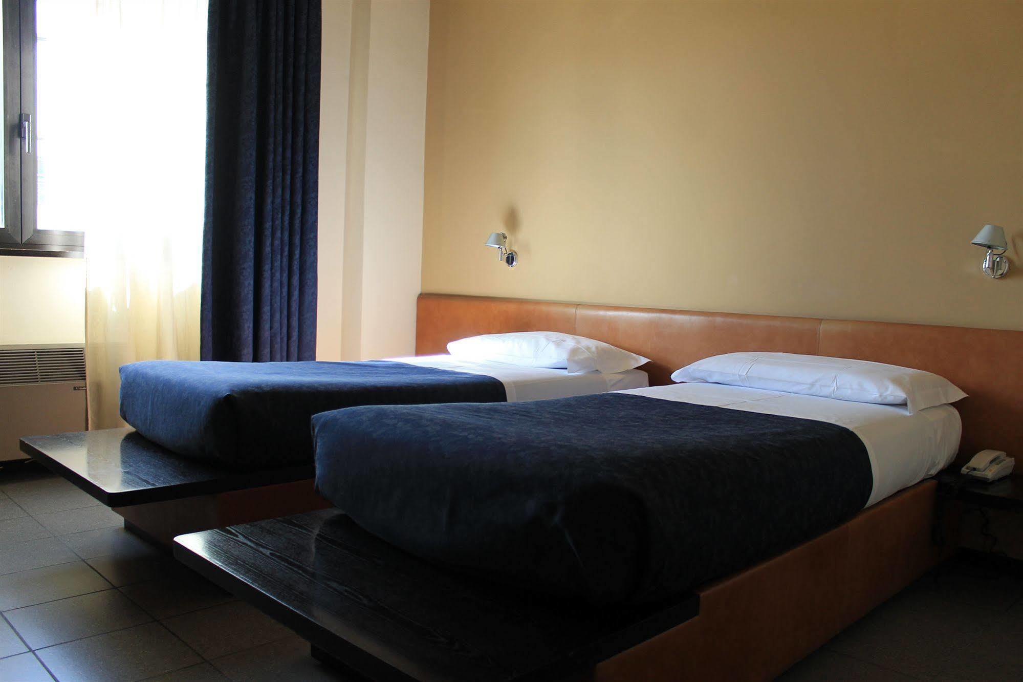 Hotel Griselda Saluzzo Exterior foto